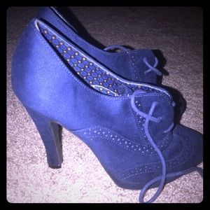 Mary-Jane suede heels